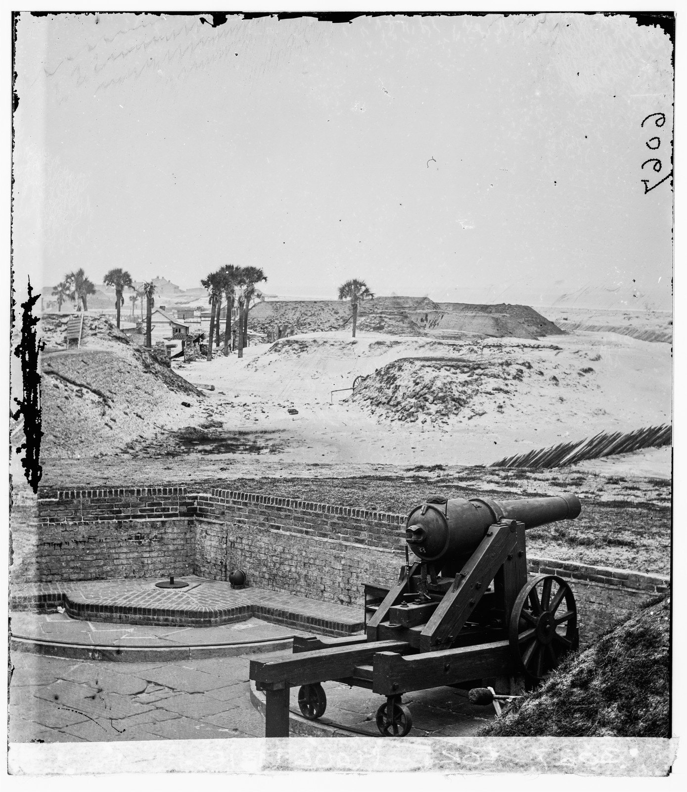 Fort Moultrie, Looking East