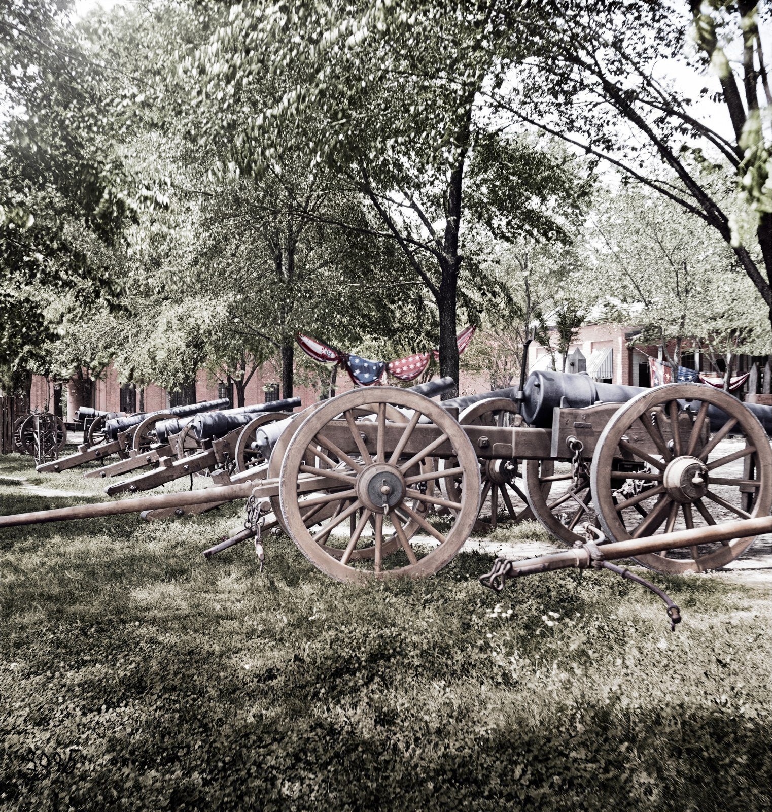 The Guns that Shelled the City, colorized
